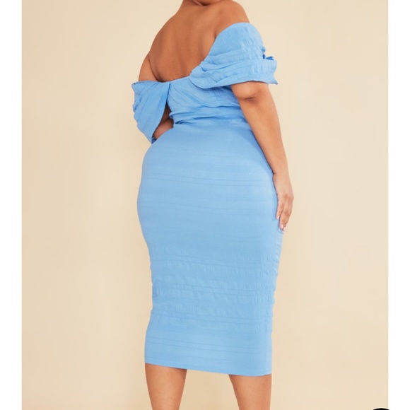 Mid/ plus size midi blue dress pretty little thing US size 12 - Picture 2 of 2
